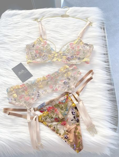 Koronkowe kwiatowe majtki Alia Sabina 