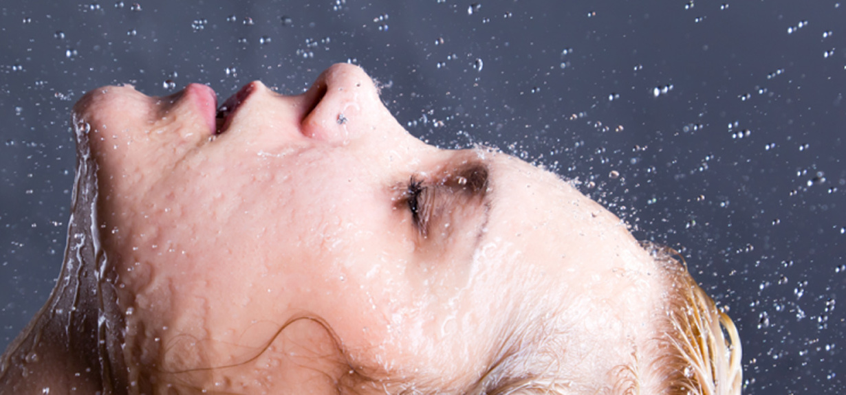 Dlaczego warto brać prysznic przed snem